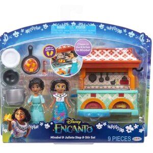 Disney Encanto Mriable & Julieta Step And Stir Small Doll Kitchen Playset
